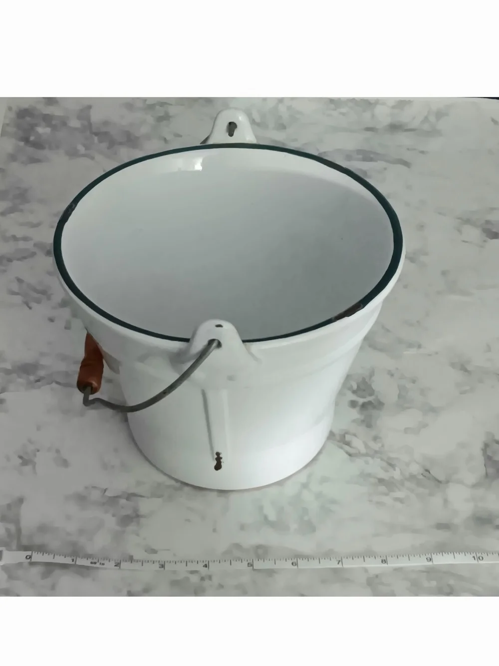 White Enamel Farmhouse Pail Bucket with Wooden Handle – Rustic Decor